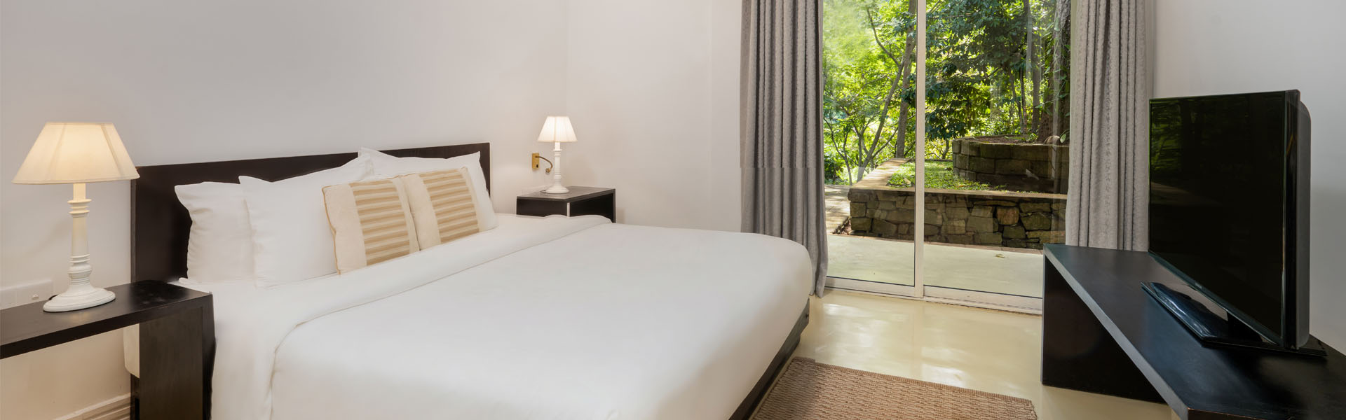 Accommodation | Standard Deluxe
